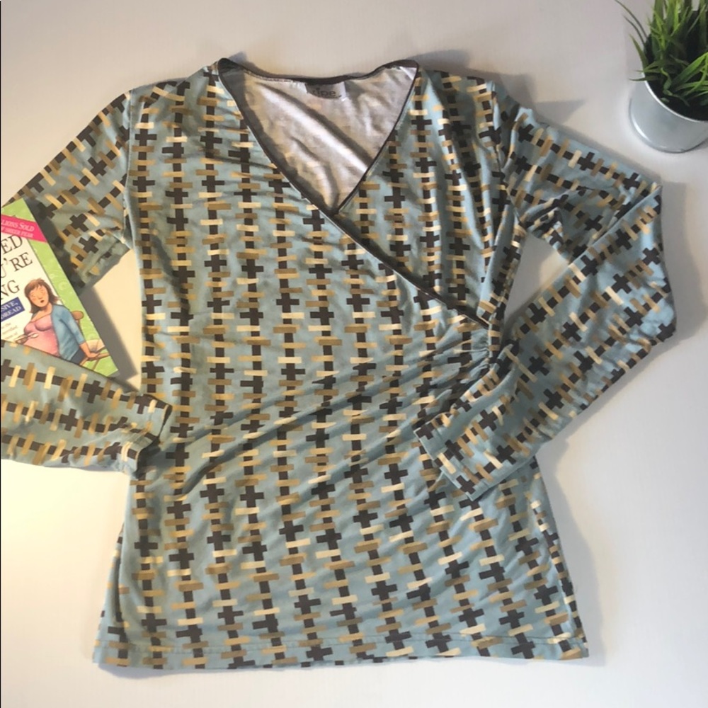 Ripe Maternity long sleeve top light‎ blue with brown geometric pattern Medium